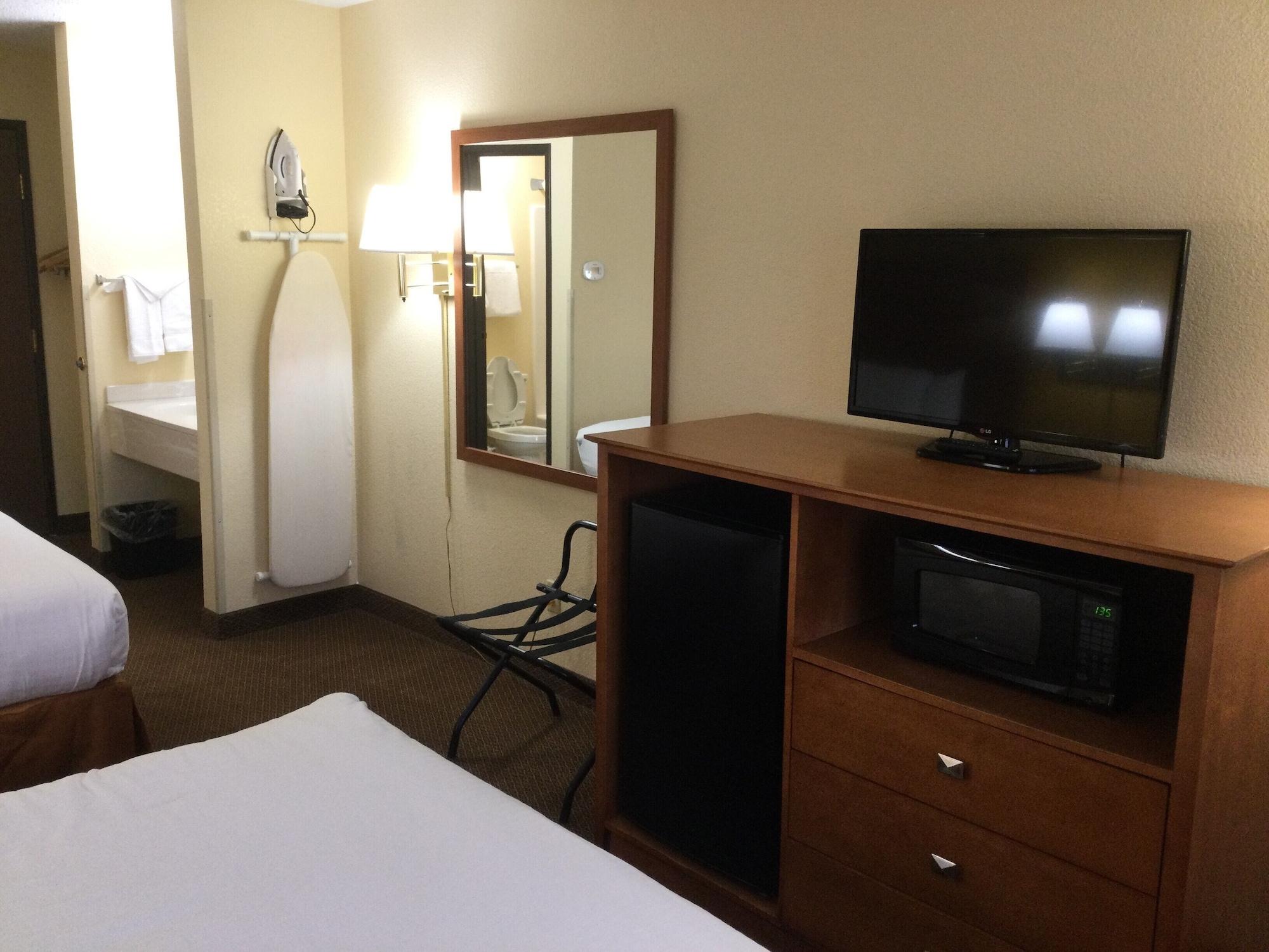 Baymont By Wyndham Port Huron Eksteriør bilde