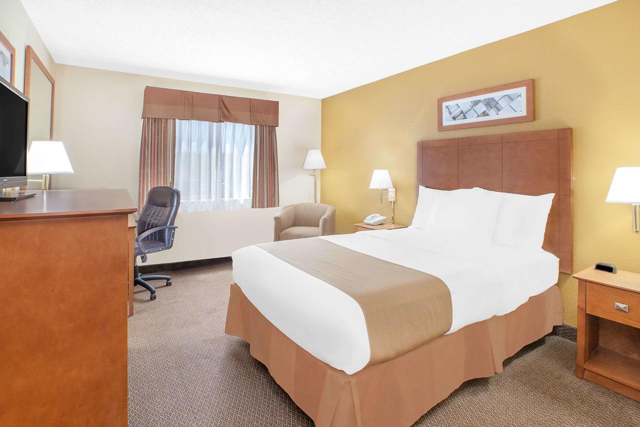 Baymont By Wyndham Port Huron Eksteriør bilde